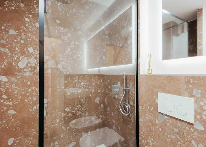 Spaceholiday 斯培西亚